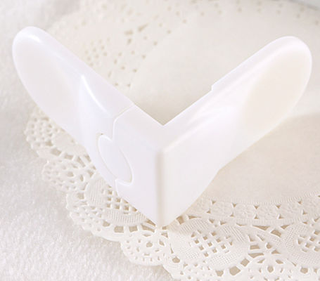 Child Safety ABS PE Corner Protection Lock 7*3.5CM CE